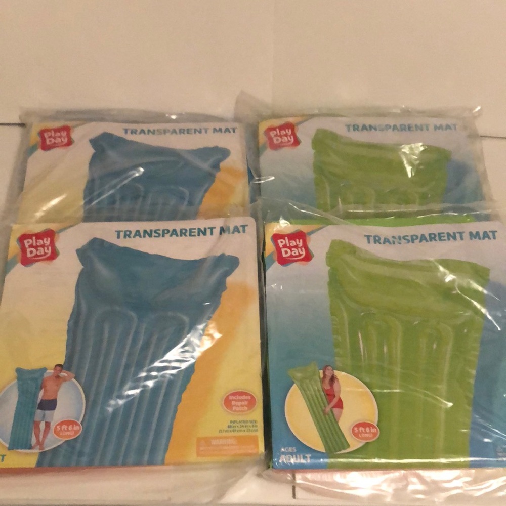 🎉 BUNDLE OF 4 pool floats 🎉